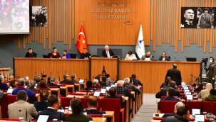 İzmir Büyükşehir Belediyesi'nden deprem bölgesindeki çiftçilere yem desteği