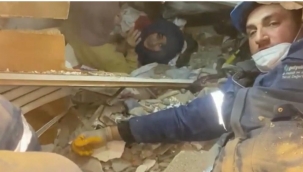 Kınık Polyak Kurtarma Timi zamanla yarıştı anne kızı kurtardı