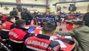 Kumarhaneye çevrilen kıraathaneye jandarma baskını