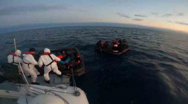 Yunanistan'ın Türk kara sularına ittiği 45 düzensiz göçmen kurtarıldı