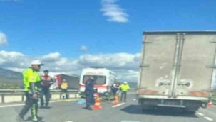 Bergama'da Trafik kazası :1 yaralı