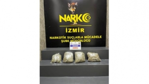 İzmir'de uyuşturucu tacirlerine operasyon