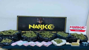 Uyuşturucu taciri 109 bin lira parayla yakalandı