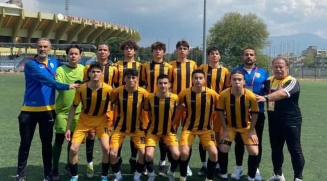 Aliağaspor FK U16 takımı Türkiye şampiyonası finallerinde 