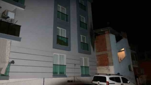 Alkollü şahıs eski sevgilisinin evine molotof attı