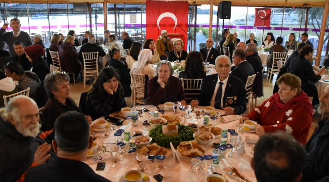 Foçada Şehit Yakınları Gaziler Ve Aileleri İçin İftar