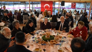 Foçada Şehit Yakınları Gaziler Ve Aileleri İçin İftar