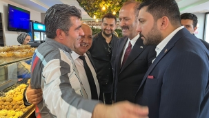 MHP İzmir Dört Koldan Sahada