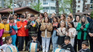 Selvi Kılıçdaroğlu İzmir'de kooperatifler ve çocuklarla buluştu