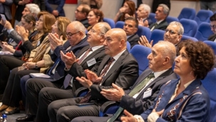 Soyer: "Akıl, vicdan ve cesarete ihtiyacımız var"