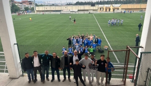 Aliağa Belediyesi Helvacı spor U-15 Futbol Takımı Adını Finallere Yazdırdı