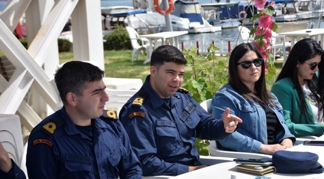 Aliağa'da balıkçıları bilgilendirme toplantısı