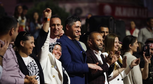 Aliağa'da Erdoğan'ın seçim zaferi coşkuyla kutlandı