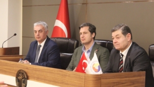 CHP İZMİR MİLLETVEKİLİ ADAYI DENİZ YÜCEL, BERTO'YU ZİYARET ETTİ