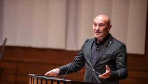 Vefatının 50. yılında Aşık Veysel dizelerle anıldı