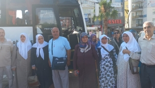 Aliağa 'da Hacı Adayları Dualarla Uğurlandı
