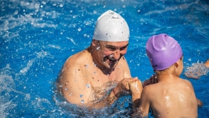 İzmirli çocuklar Yaz Spor Okulları'na koşuyor