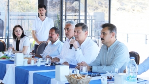 DİKİLİ'DE İNŞAAT SEKTÖR TOPLANTISI YAPILDI