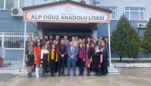  Sözelde Türkiye 44 'üncüsü Alp Oğuz Anadolu Lisesinden 
