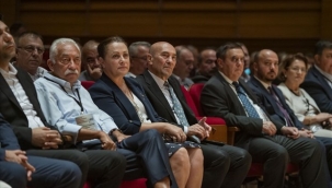 "İzmir'i vatandaşlarımızın güvenle nefes alıp vereceği bir yuva olarak tasarlıyoruz"