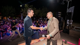 "Siyasetten uzak durmayın"