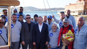 Cumhuriyetin 100. Yılında Selanik'ten yola çıkan bodrum cup filosu Ayvalık'a ulaştı