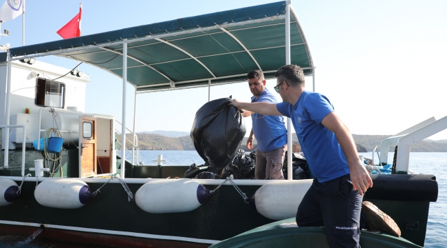 Gökova Körfezinde Araç Yolu Olmayan Koylar Temizleniyor