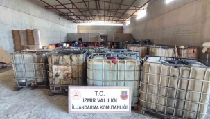 İzmir'de 27 buçuk ton kaçak akaryakıt ele geçirildi