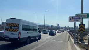 İzmir'de kilometrelerce TEKNOFEST kuyruğu