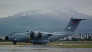 Gazze için 11 uçakla insani yardım malzemesi taşındı