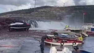 İzmir'de dalgalar yükseldi 4 kişi denize düştü