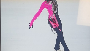 İzmirli sporcular buzdan üç madalya çıkardı