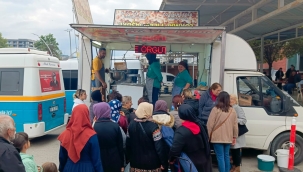 Aliağa CHP Şehitler İçin Lokma Döktürdü