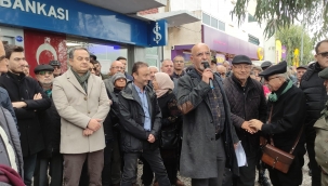 Çandarlı'da Bir Banka Şubesinin Kapatılmasına Tepki