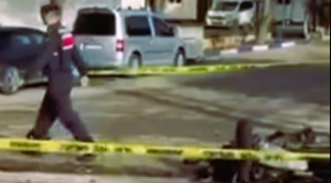 Foça'da kamyonla ile çarpışt:1 ölü