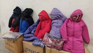 İzmir'den Hatay'a kırtasiye seti, bot ve mont desteği