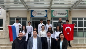 Adalet Ortaokulu Rus Misafirini Ağırladı.