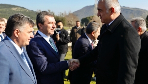 Bergama'ya Kültür Ve Turizm Bakanlığı'ndan 1 Milyar Tl Kaynak Öngörüldü