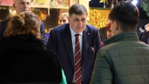 Cemil Tugay'dan Gaziemir'de esnaf ziyareti