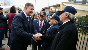 Gazilerden Başkan Tugay'a: Babası bizimle savaşa katıldı, kendisi de evlat gibi bize emanet