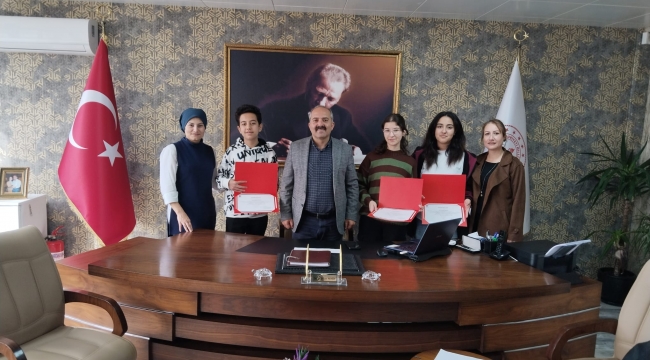 Aliağalı Öğrencilerden Coğrafya Projesine Ödül
