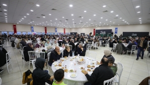 Aliağalılar İlk İftarda Bir Araya Geldi