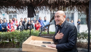 Başkan Soyer sağlık çalışanlarının bayramını kutladı