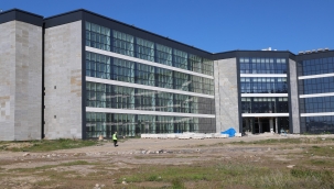 İKÇÜ Diş Hastanesi Temmuz'da Yeni Binasında