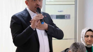 İzmirli taksicilerle bir araya gelen Hamza Dağ, esnaftan destek istedi