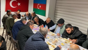 Manisa Azerbaycan Kültür ve Dayanışma Derneği sofra kurdu
