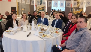 Memleket Partisi Aliağa'da İftar Yemeği Düzenledi