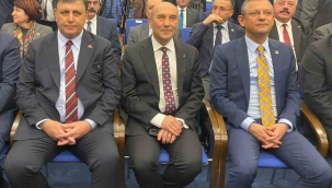 Özgür Özel, İzmir iş dünyası ile buluştu