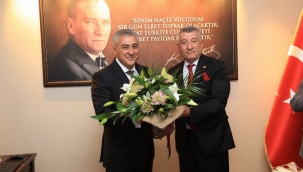 Güzelbahçe'de devir teslim yapıldı