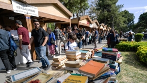 İzmirliler İZKİTAP Fest'e akın etti